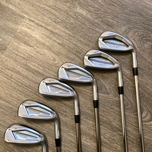 Mizuno 919 hot metal irons